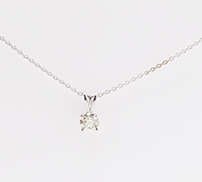 18ct white gold Natural 0.50ct diamond solitaire pendant with chain 45cm