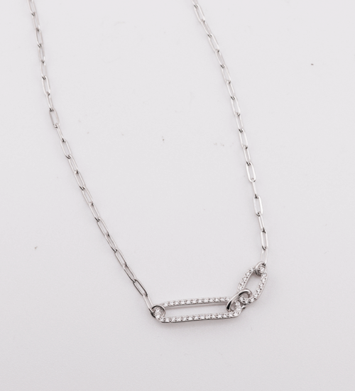 Silver 925 paperclip chain with cubic centre piece