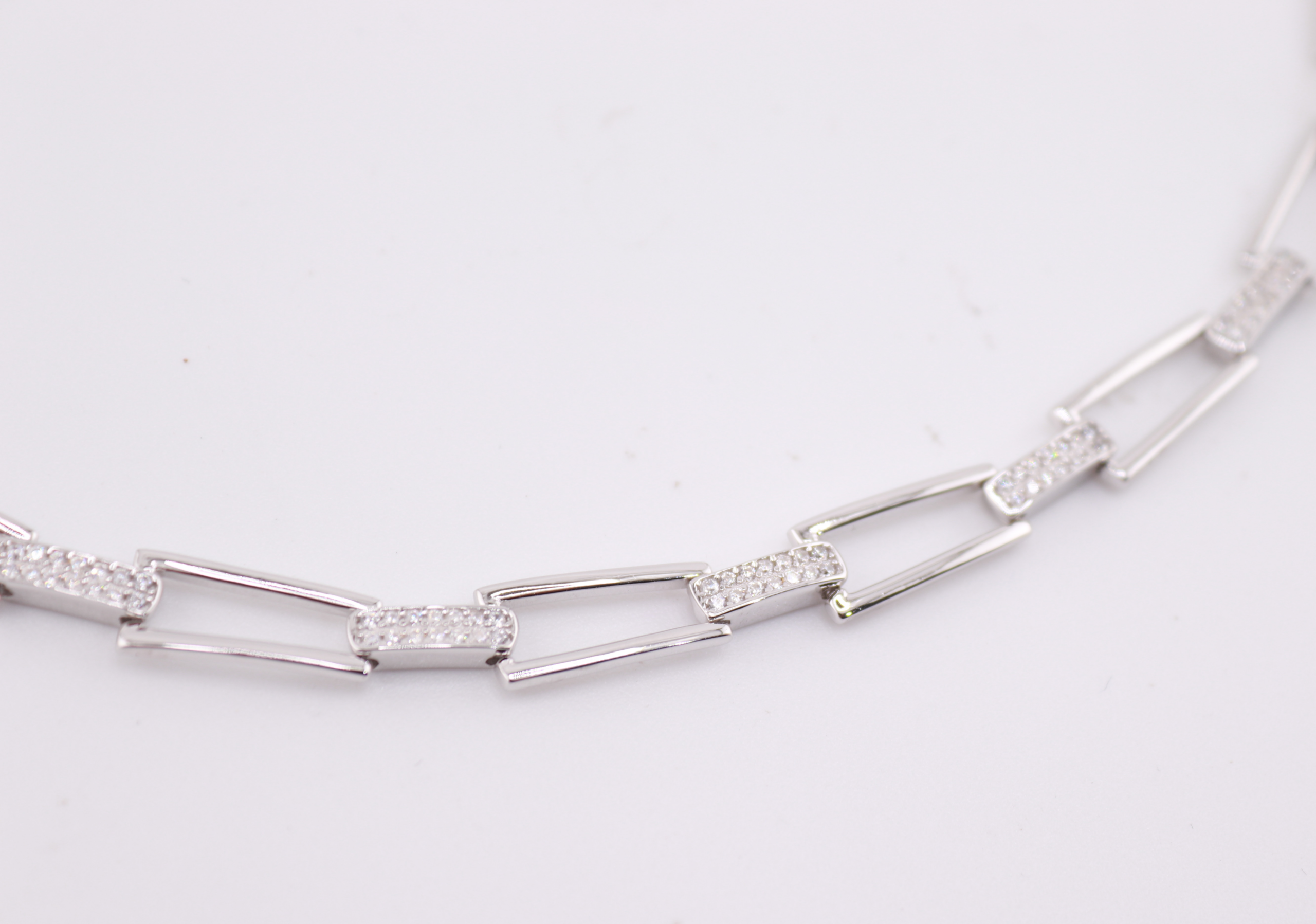 Silver italian bracelet with cubics